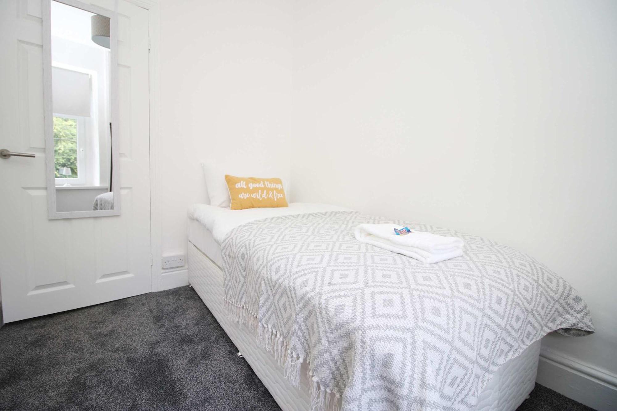 Norton Terrace Charming Home In The Beautiful Afan Forest By Staystaycations Port Talbot Buitenkant foto
