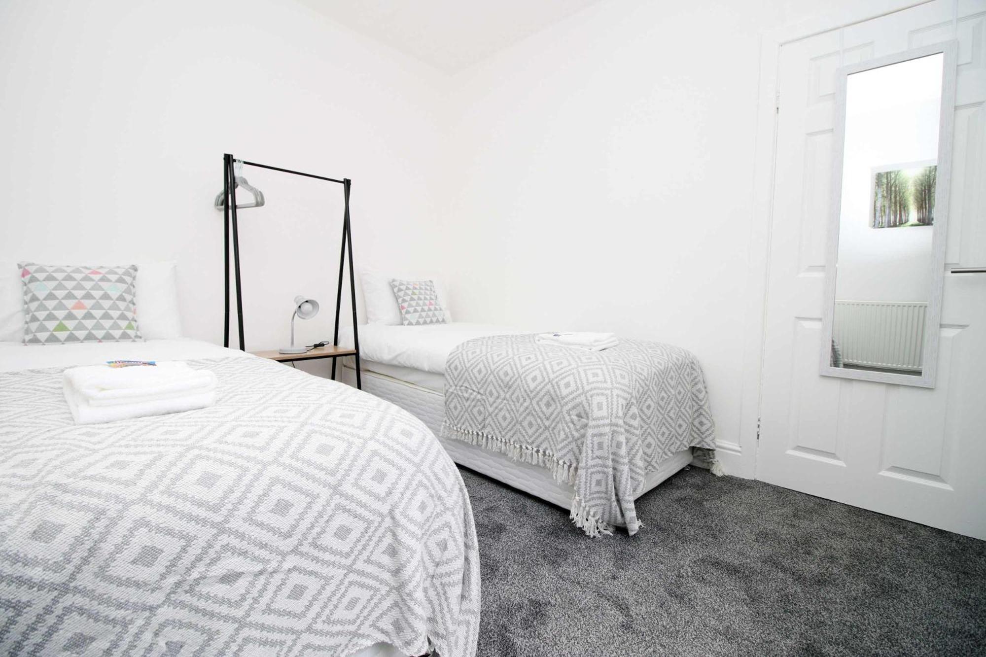 Norton Terrace Charming Home In The Beautiful Afan Forest By Staystaycations Port Talbot Buitenkant foto