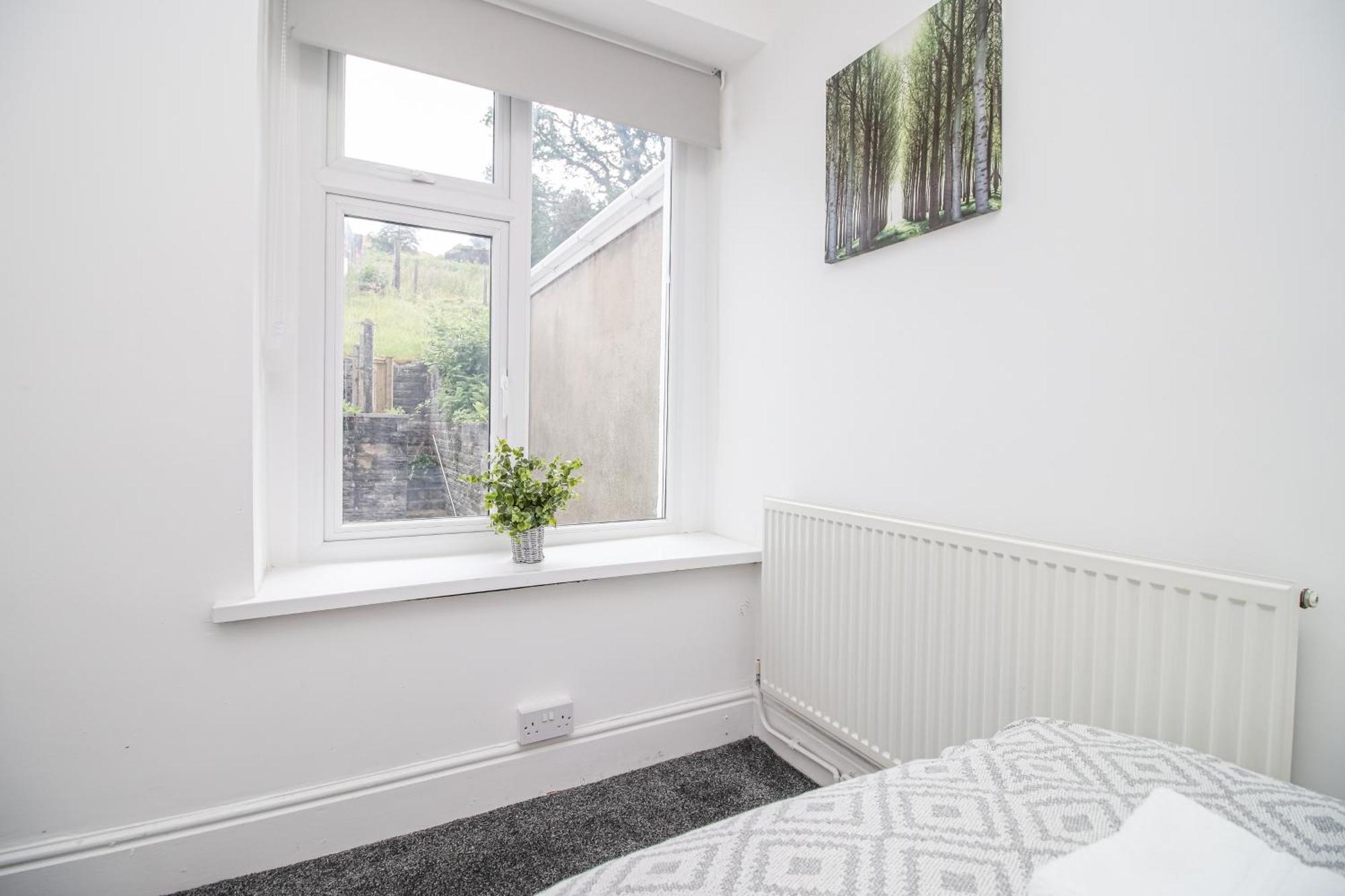 Norton Terrace Charming Home In The Beautiful Afan Forest By Staystaycations Port Talbot Buitenkant foto