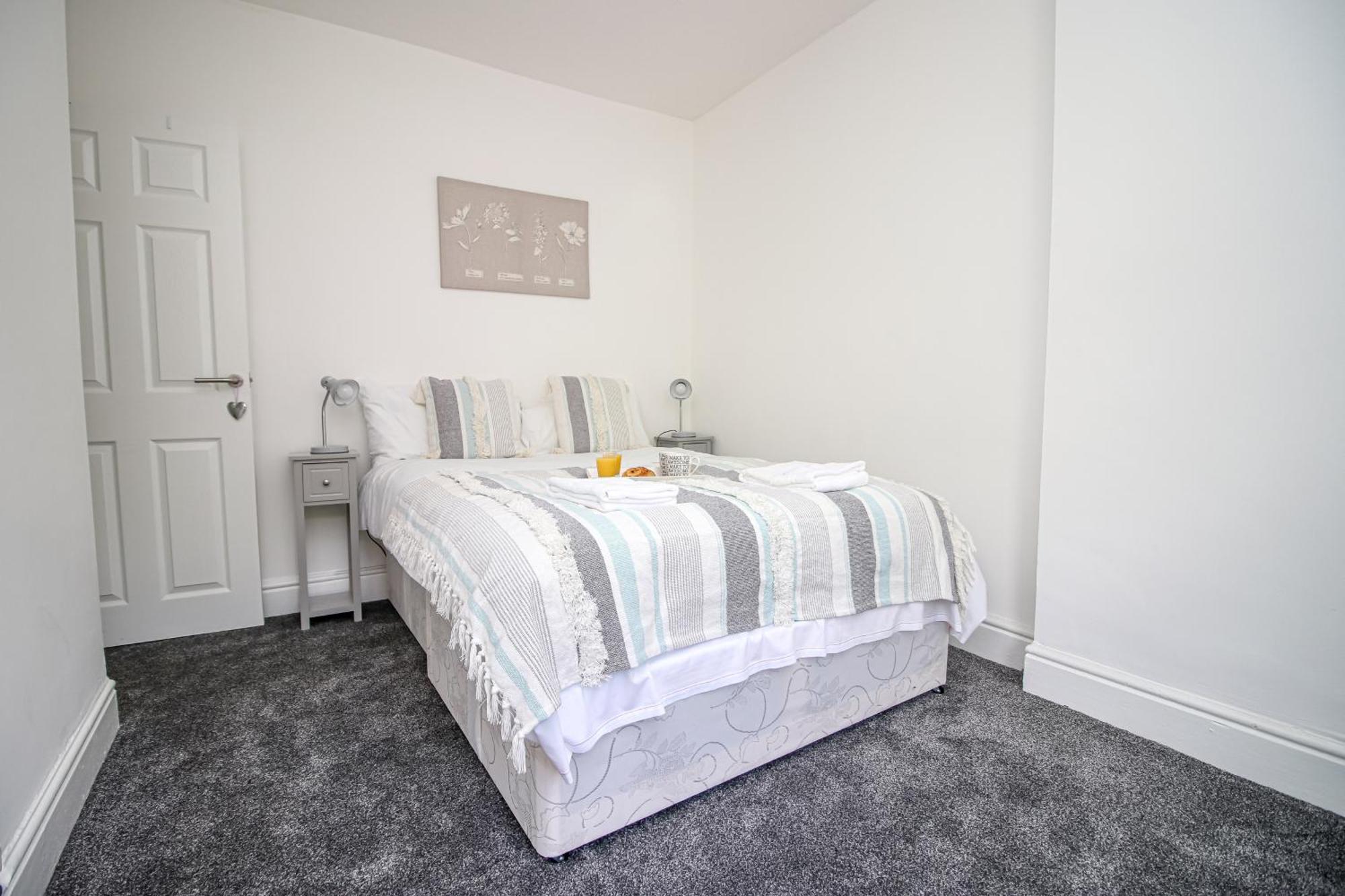 Norton Terrace Charming Home In The Beautiful Afan Forest By Staystaycations Port Talbot Buitenkant foto