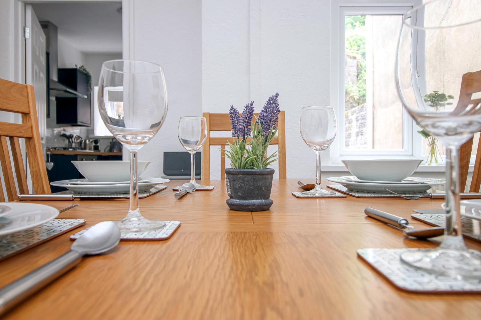 Norton Terrace Charming Home In The Beautiful Afan Forest By Staystaycations Port Talbot Buitenkant foto